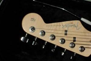 Продаю Fender Stratocaster  Город Уфа