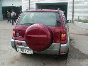 Продается Toyota RAV4 2005г. в.  RAV4 сзади.JPG